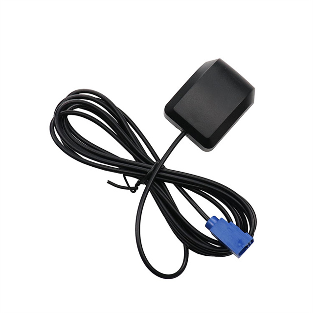 最適なパフォーマンスを得るために GPS アンテナを維持するにはどうすればよいですか?