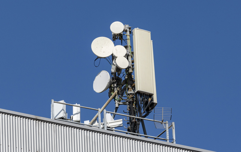 パネルアンテナ